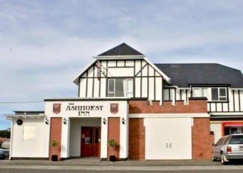 Ashhurst Inn